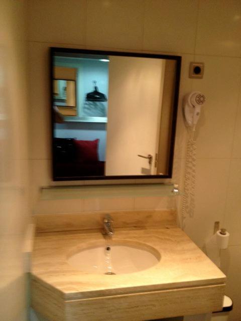 Puerta Del Sol Carretas Apartaments & Rooms 马德里 外观 照片