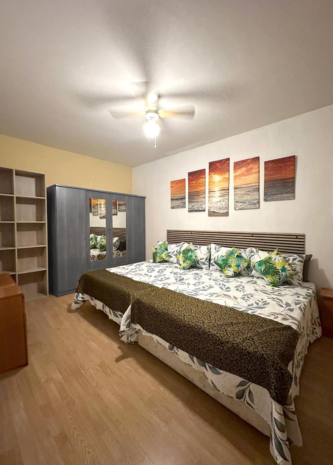 Puerta Del Sol Carretas Apartaments & Rooms 马德里 外观 照片